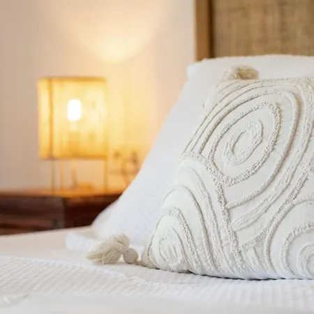 Margarita Βίλα *